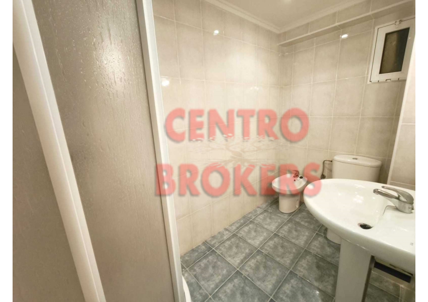 Duży apartament z basenem z widokiem na morze w Cullera